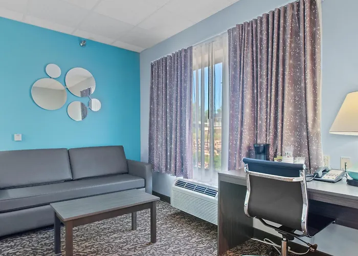 Elevation Inn & Suites, Trademark Collection By Wyndham