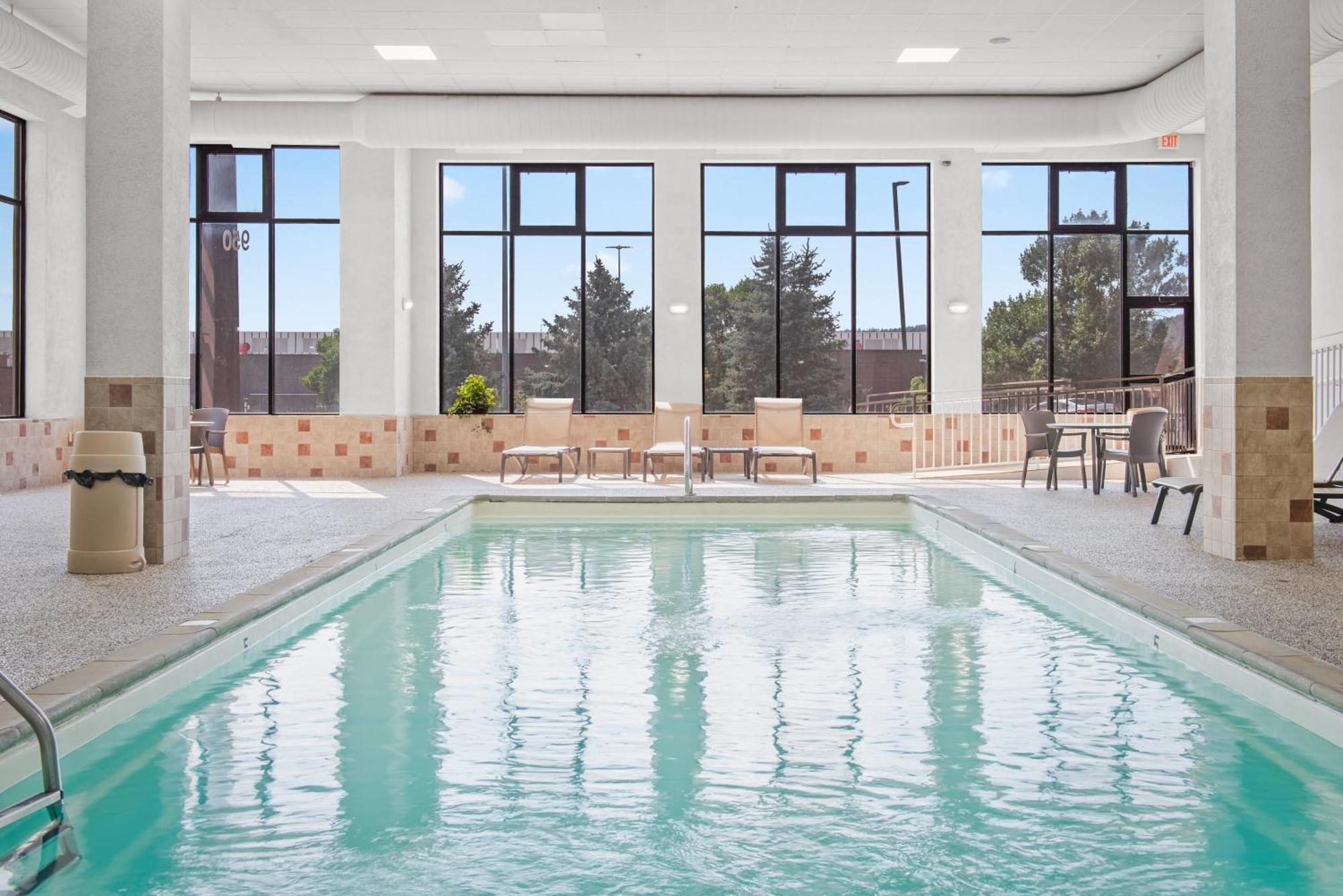 Elevation & Suites, Trademark Collection By Wyndham 3*