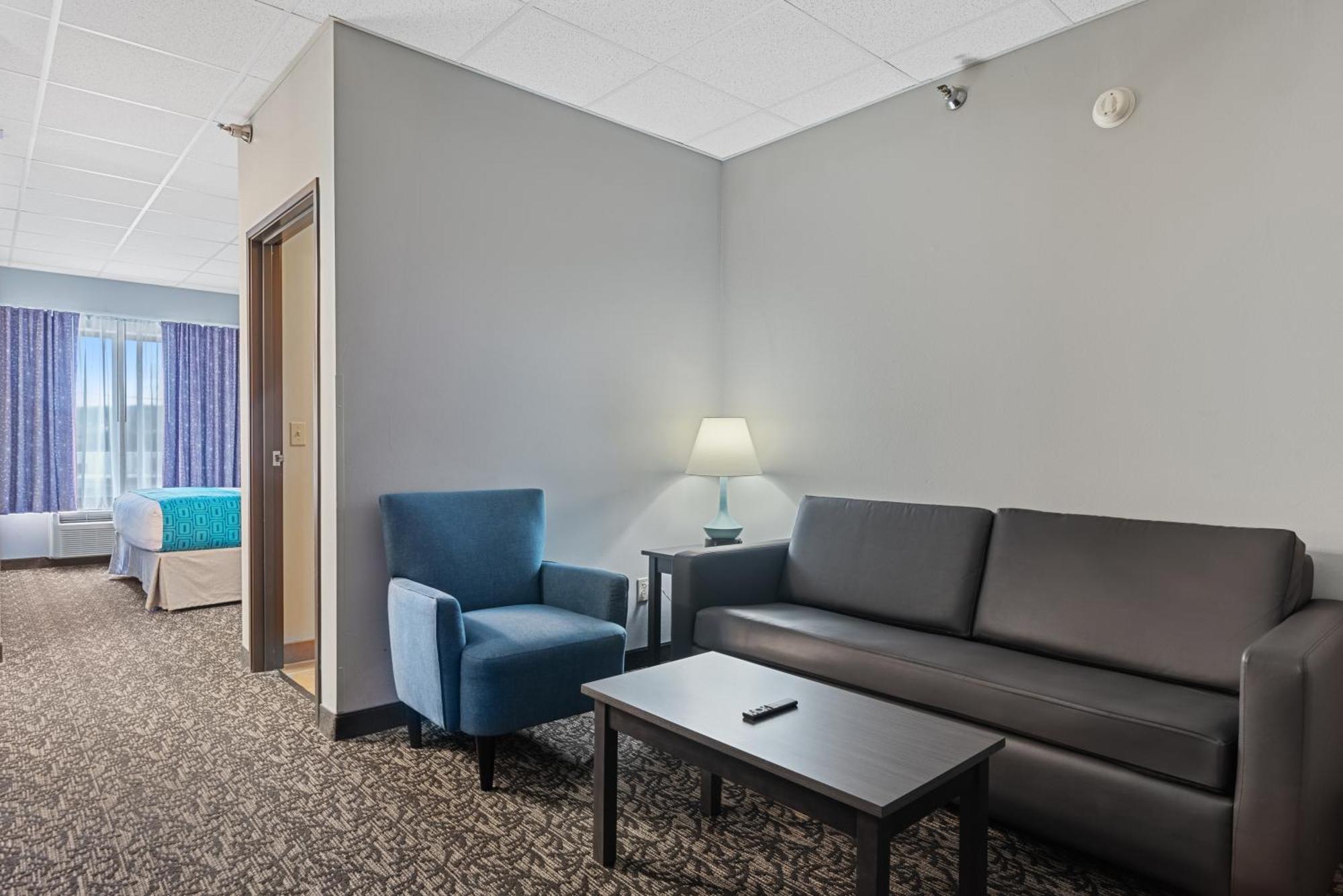 Hotel Elevation & Suites, Trademark Collection By Wyndham